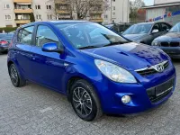 Gebraucht Hyundai i20 Classic 101 PS (74 kW) 2011 Blau Kleinwagen