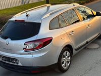 Gebraucht Renault Mégane III Expression 106 PS (77 kW) 2012 Grau Limousine