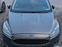 Usado Ford Focus Trend 125 CV (91 kW) 2016 Gris Berlina