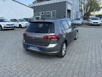 Gebraucht VW Golf VII Highline 150 PS (110 kW) 2016 Limestone grey Limousine