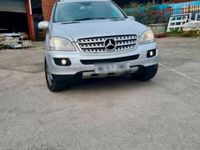 Gebraucht Mercedes ML320 224 PS (164 kW) 2008 Silber SUV