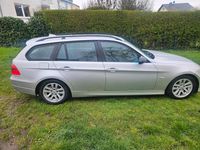 Second-hand BMW 320 130 CP (95 kW) 2007 Gri Break