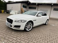 Gebraucht Jaguar XF 184 PS (135 kW) 2018 Weiß Limousine