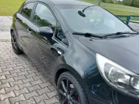 Gebraucht Kia Rio Edition 7 86 PS (63 kW) 2014 Schwarz Kleinwagen