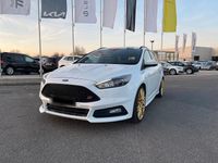 Gebraucht Ford Focus ST 185 PS (136 kW) 2015 Weiß Kombi