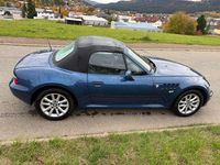 Gebraucht BMW Z3 Sport Line 170 PS (125 kW) 2001 Blau Cabrio
