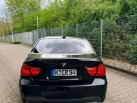 Używany BMW 320 177 KM (130 kW) 2009 Czarny Sedan/Limuzyna