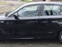 Gebraucht BMW 116 122 PS (89 kW) 2009 Schwarz Kleinwagen