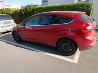 Gebraucht Ford Focus Titanium 163 PS (119 kW) 2012 Rot Limousine