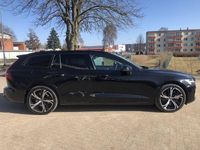 Gebraucht Volvo V60 Plus 349 PS (256 kW) 2025 Onyx black / metallic Kombi