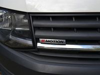 Gebraucht VW Transporter 150 PS (110 kW) 2018 Weiß Van