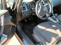 Gebraucht Opel Astra Sport 101 PS (74 kW) 2013 Schwarz Limousine