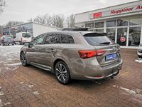Gebraucht Toyota Avensis Team 147 PS (108 kW) 2018 Grau Kombi