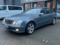 Gebraucht Mercedes E280 Avantgarde 177 PS (130 kW) 2004 Blau Limousine