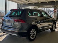 Gebraucht VW Tiguan 150 PS (110 kW) 2016 Grau SUV