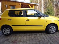 Gebraucht Skoda Fabia Active 69 PS (50 kW) 2012 Gelb Kleinwagen