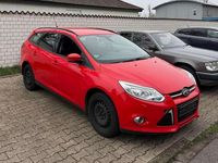 Gebraucht Ford Focus Trend 105 PS (77 kW) 2014 Racerot Kombi