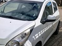 Gebraucht Chevrolet Spark 68 PS (50 kW) 2011 Weiß Kleinwagen