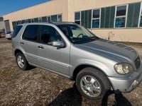 Gebraucht Mercedes ML270 163 PS (119 kW) 2003 Silber SUV