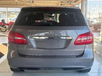 Gebraucht Mercedes B200 156 PS (114 kW) 2012 Grau Van / Kleinbus