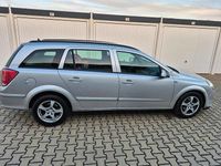 Gebraucht Opel Astra 115 PS (84 kW) 2005 Silber Kombi