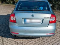Gebraucht Skoda Octavia 102 PS (75 kW) 2010 Grün Limousine
