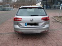 Gebraucht VW Passat Comfortline 150 PS (110 kW) 2017 Grau Kombi
