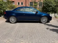 Gebraucht VW Eos 122 PS (89 kW) 2009 Blau Cabrio