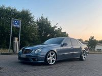 Gebraucht Mercedes E500 AMG 306 PS (225 kW) 2002 Blau Limousine