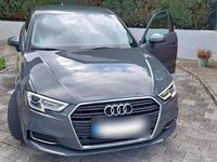 gebraucht Audi A3 Sportback 1.5 TFSI Design mit Standheizung