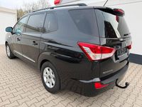 Gebraucht SsangYong Rodius 155 PS (114 kW) 2013 Schwarz Van / Kleinbus