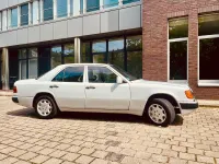 Gebraucht Mercedes 230 132 PS (97 kW) 1992 Weiß Limousine