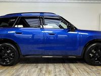 Gebraucht Mini John Cooper Works 170 PS (125 kW) 2025 Blazing blue Kleinwagen