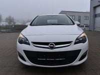 Gebraucht Opel Astra Selection 116 PS (85 kW) 2015 Weiß Limousine