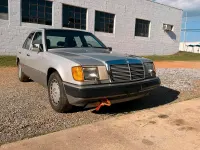 Gebraucht Mercedes E300 180 PS (132 kW) 1989 Silber Limousine