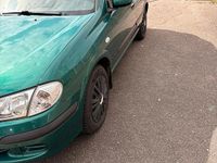 Gebraucht Nissan Almera 90 PS (66 kW) 2001 Grün Kleinwagen