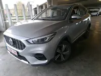 Gebraucht MG ZS Comfort 106 PS (77 kW) 2023 Silber (cosmic silver) SUV