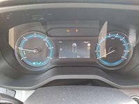 Second-hand Maxus V70 204 CP (150 kW) 2024 Alb Van