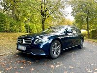 Gebraucht Mercedes E220 194 PS (142 kW) 2017 Blau Kombi