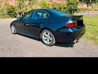 Gebraucht BMW 320 173 PS (127 kW) 2006 Blau Limousine