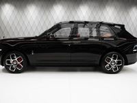 gebraucht Rolls Royce Cullinan BLACK BADGE BLACK/RED 4 SEATER STARS