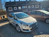 Gebraucht Ford S-MAX Titanium 190 PS (139 kW) 2019 Grau Van / Kleinbus