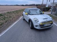 Gebraucht Mini Cooper SE 135 kW (184 PS) 2020 Weiß Kleinwagen