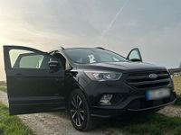 Usata Ford Kuga 150 CV (110 kW) 2017 Nero SUV
