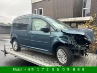 Gebraucht VW Caddy Comfortline 125 PS (91 kW) 2017 Grün Van / Kleinbus