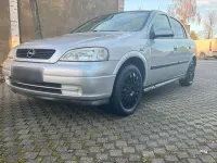 Używany Opel Astra 101 KM (74 kW) 2002 Szary Sedan/Limuzyna