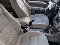 Gebraucht VW Touran Highline 105 PS (77 kW) 2009 Weiß Van / Kleinbus