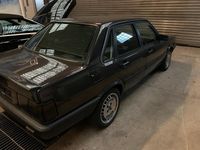 Occasion Audi 80 110 ch (80 kW) 1986 Noir Berline