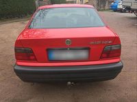 Second-hand BMW 318 90 CP (66 kW) 1995 Roșu Berlinǎ