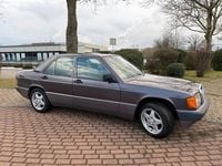 Gebraucht Mercedes 190 72 PS (52 kW) 1990 Braun Limousine